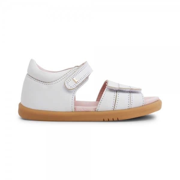 <b>iWalk (No: 23-26)</b><i> Hampton Sandal White</i>