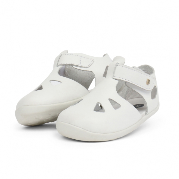 Bobux: Step up Zap Sandal White Quickdry