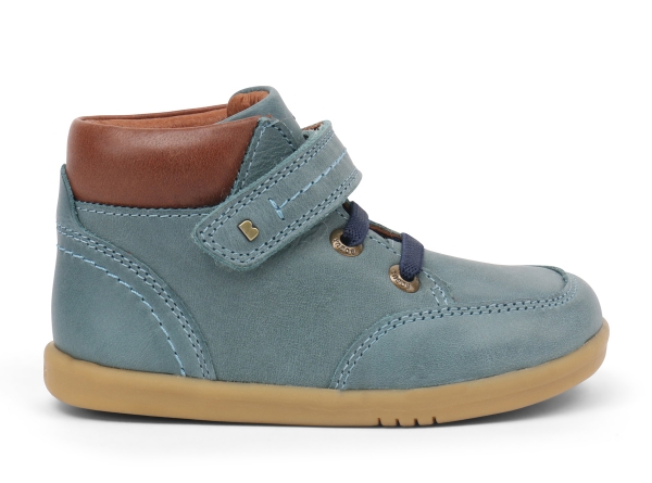 <b>iWalk (No: 23-26)</b><i>Timber Boot Slate</i>